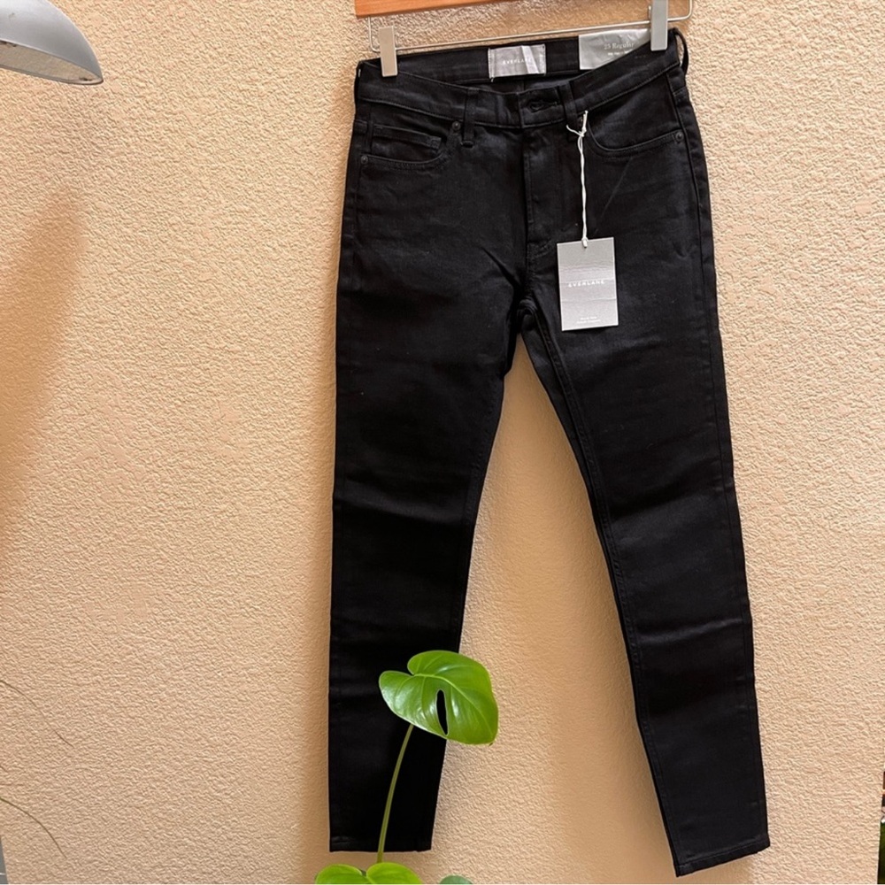 Everlane Mid Rise Skinny Ankle Jeans 
size 25 Regular color Black